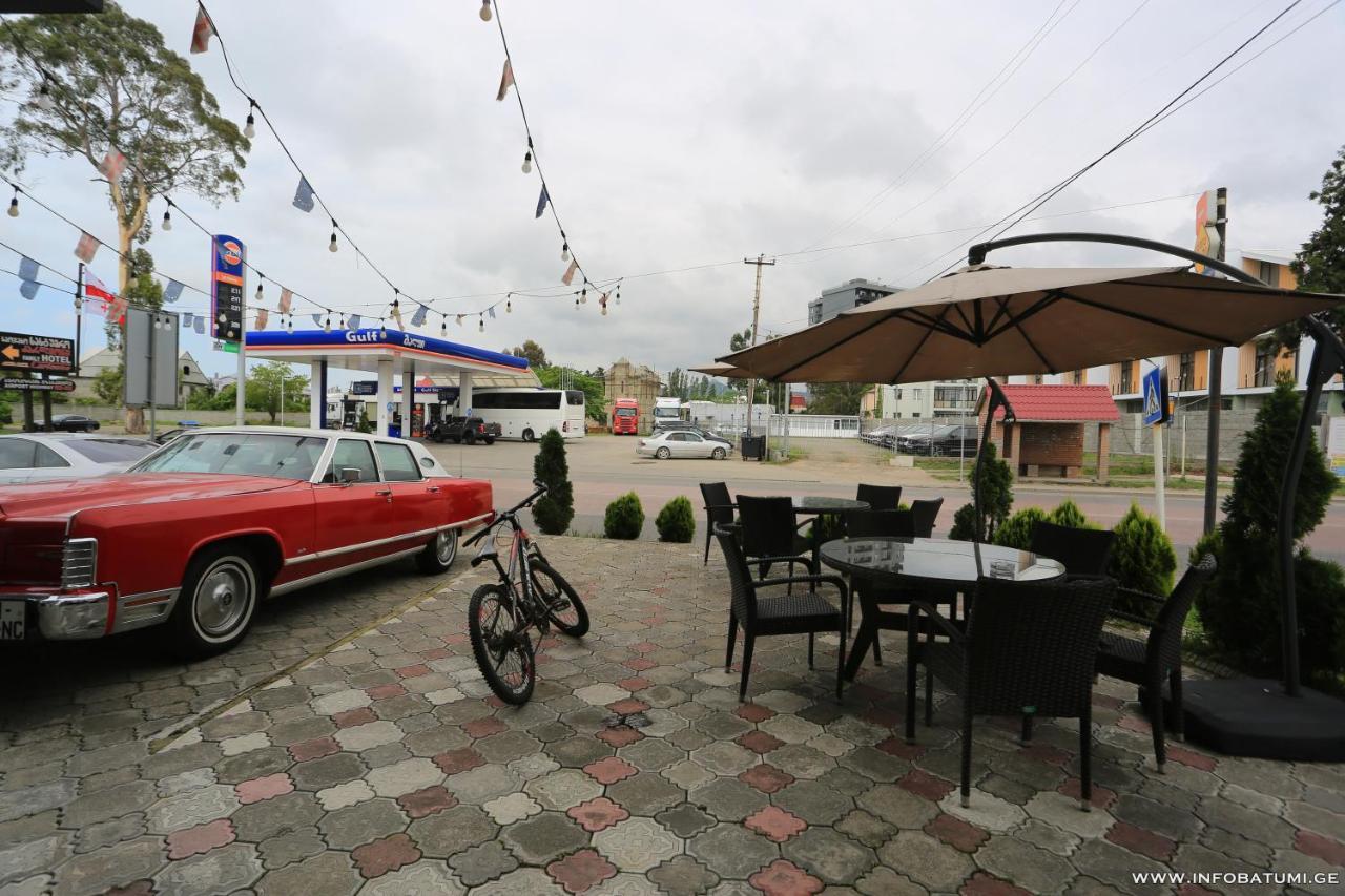 Hotel Carleone Batumi Exterior foto
