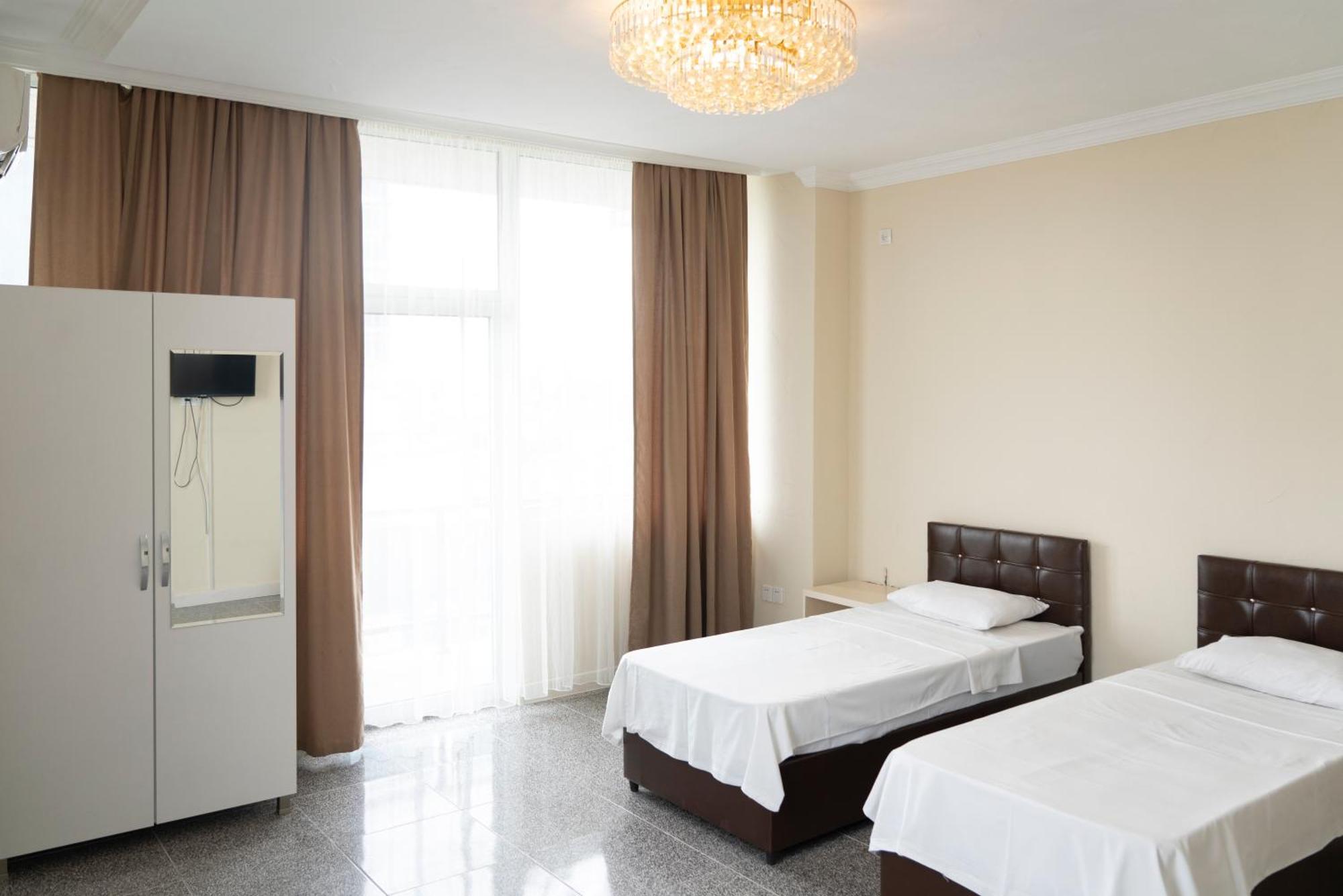Hotel Carleone Batumi Exterior foto